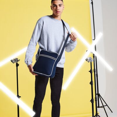 Affiliate - Retro Flight Bag Thumbnail